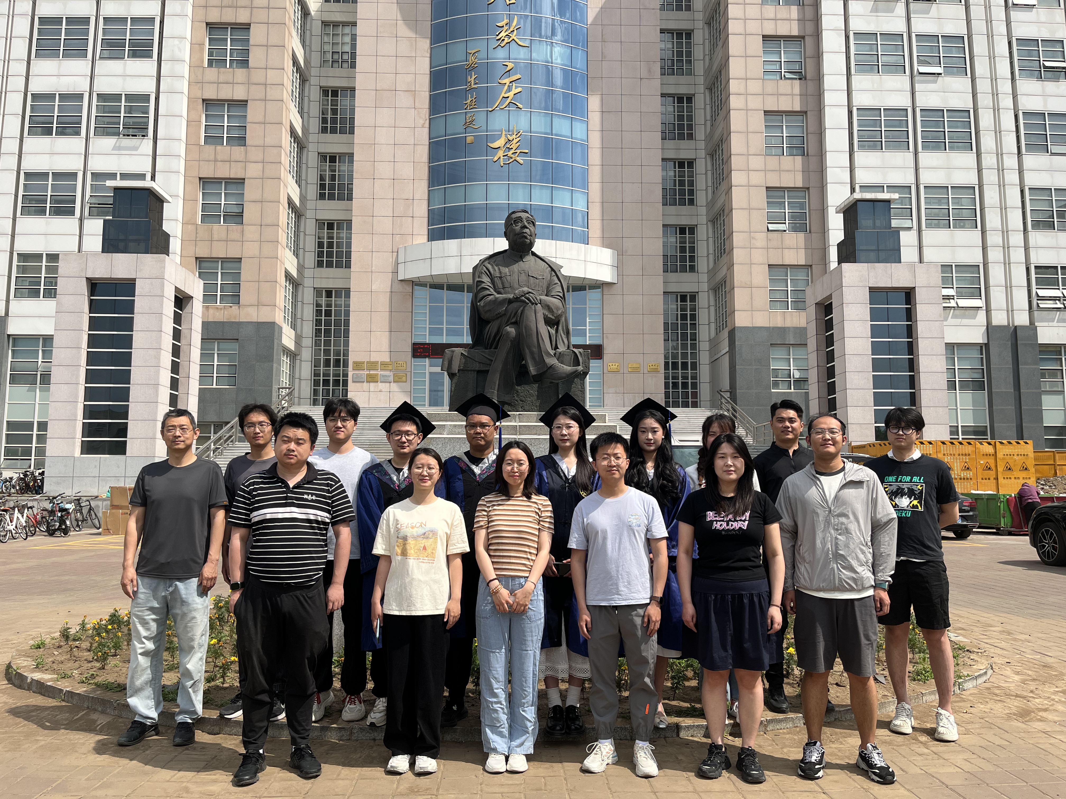 课题组成员示意图